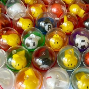 Silbatos Mix con padres diseños producto para cápsuleras, chilceras y maquinas vending de 2 pulgadas