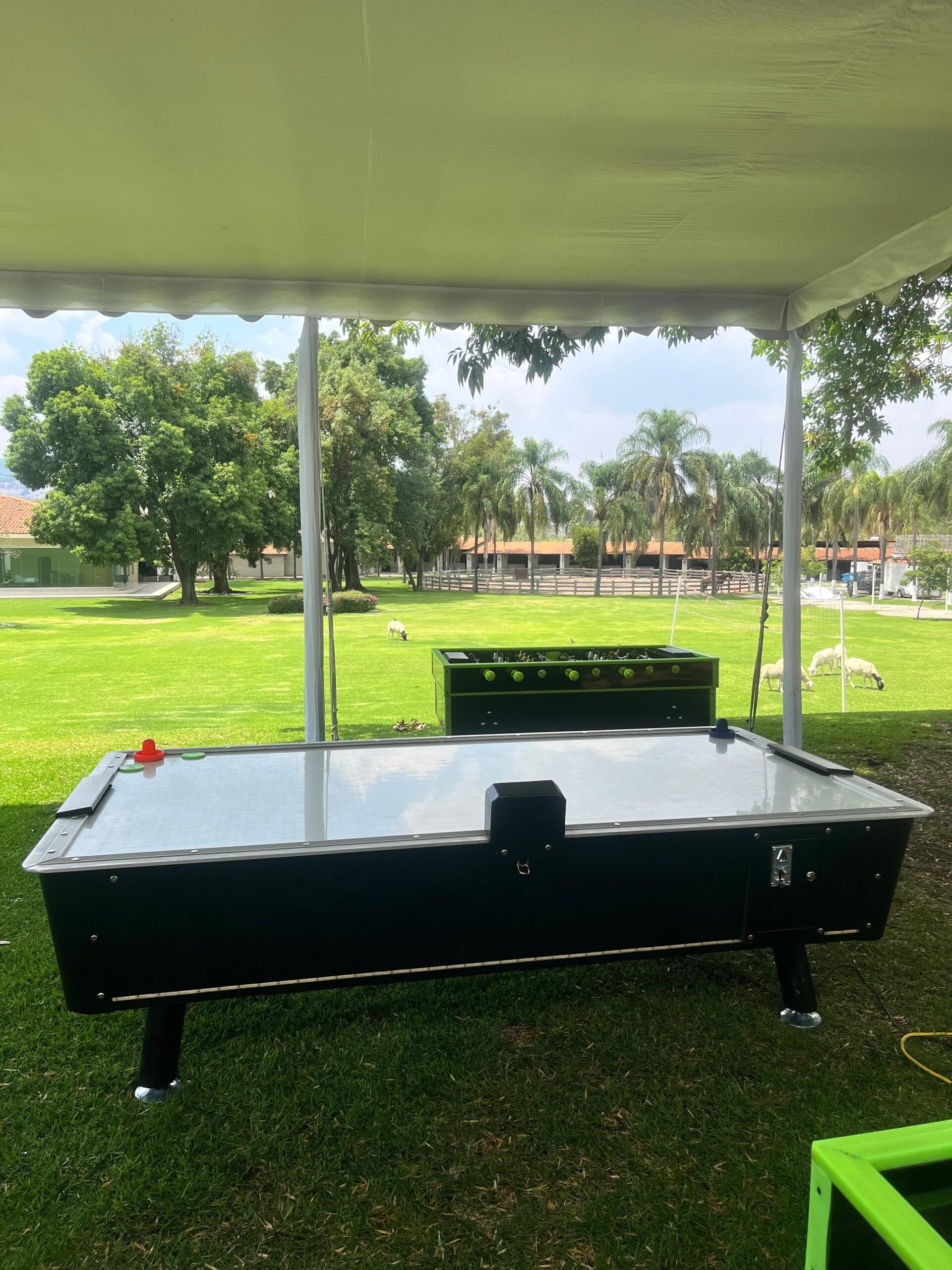 Mesa air hockey en evento Zapopan